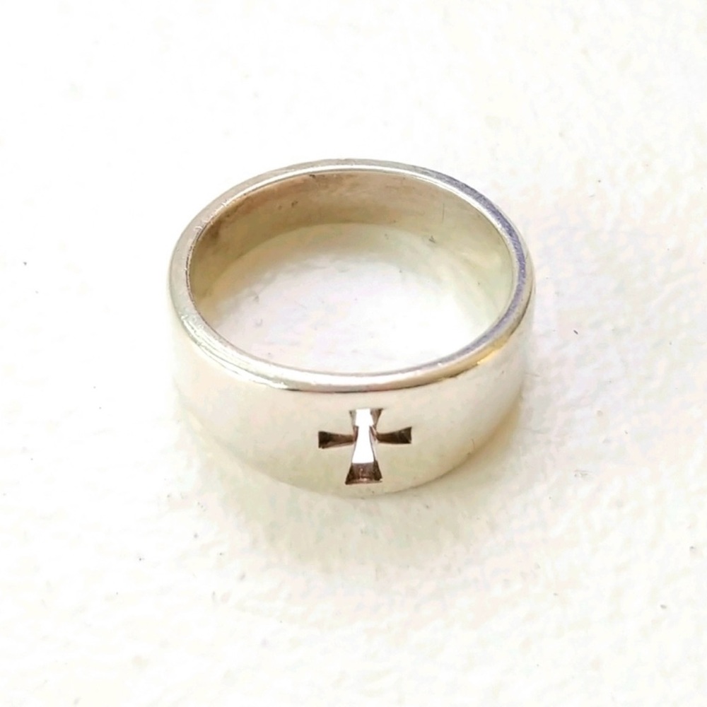James Avery Vintage 1970s Sterling Silver Cross Cutout Wide Band Ring Retired